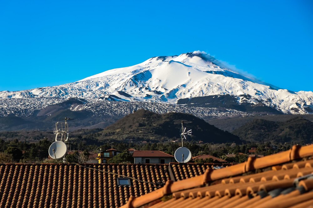Mongibello - Etna: The Sicilian Volcano with Two Names 2